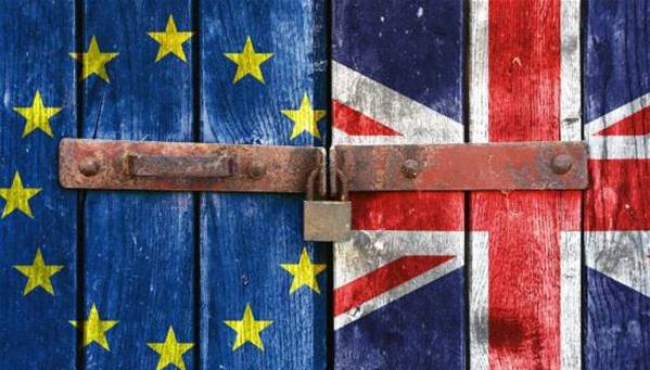 خروج بريطانيا من أوروبا يهبط باستثمارات صناعة السيارات