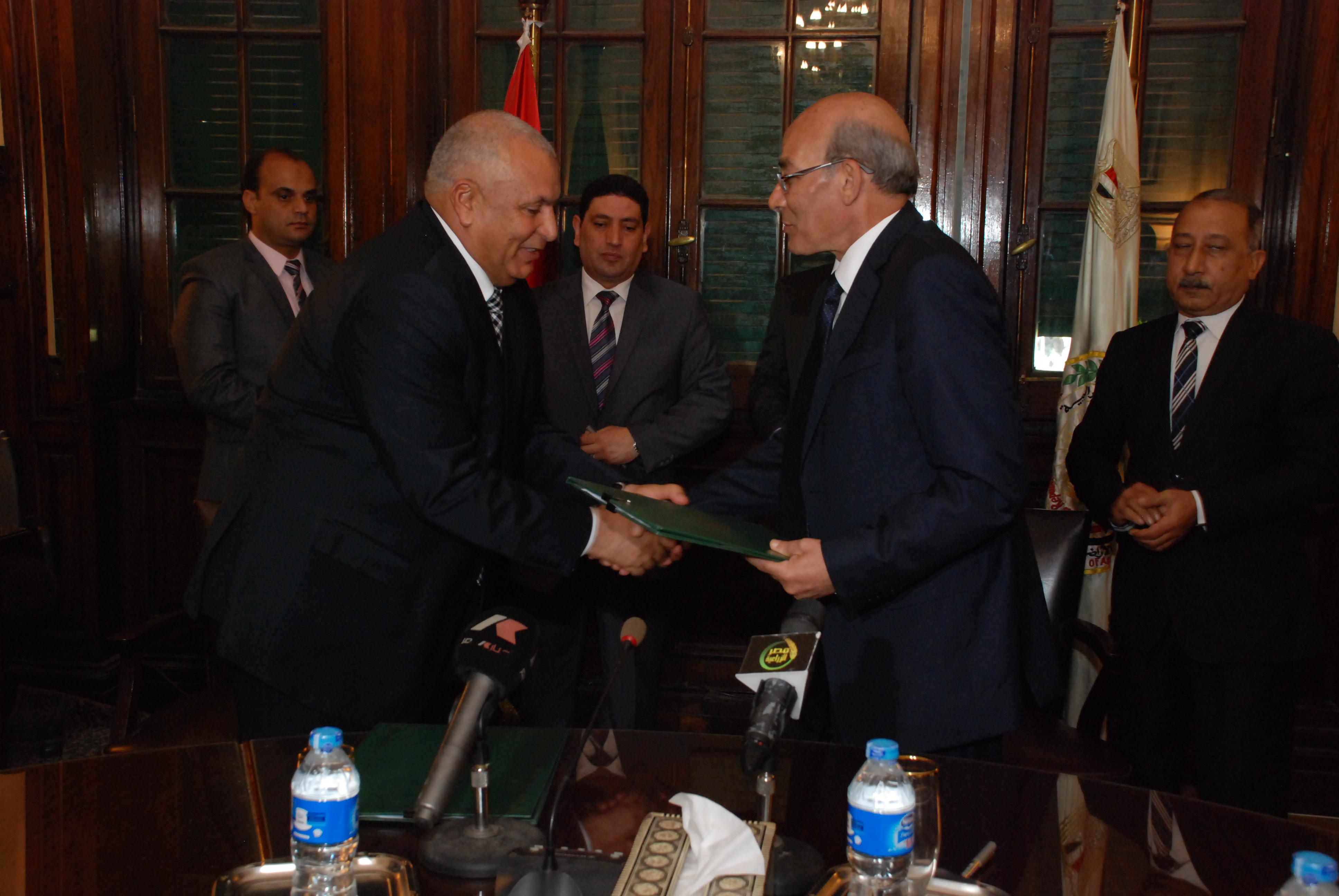 «الزراعة» و«الوادى الجديد» يوقعان بروتوكولاً للتعاون فى التنمية الزراعية