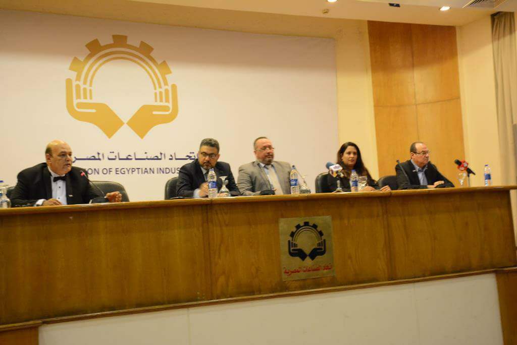 «الصناعات اليدوية» تبحث إقامة مختبر معتمد للأحجار الكريمة