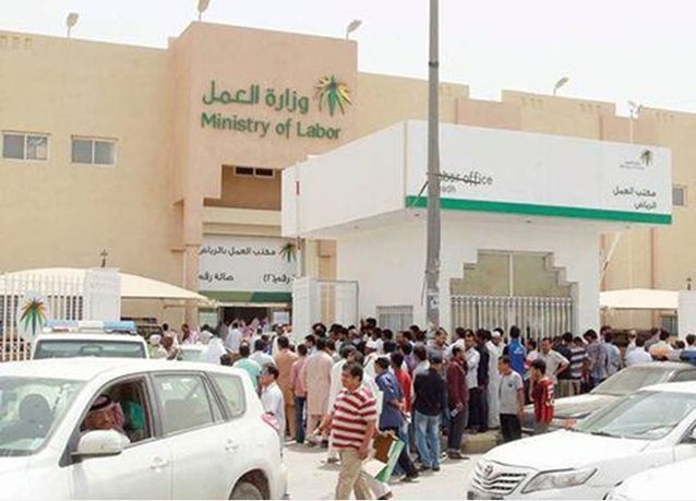 متوسط أجور السعوديين يرتفع إلى 9119 ريال والوافدين 3876 ريال في الربع الثاني