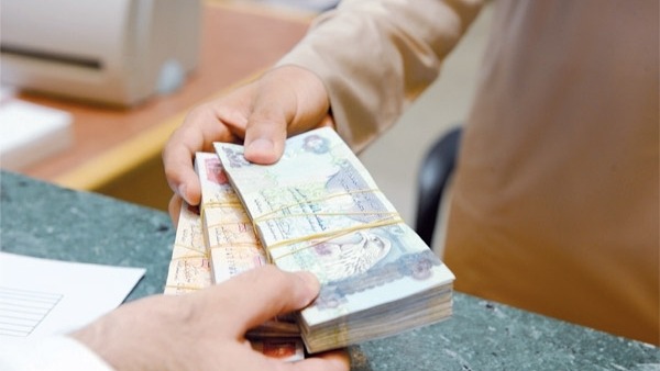 5.7 تريليون درهم تحويلات بين بنوك اﻹمارات منذ بداية العام
