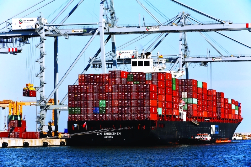 1.7 تريليون درهم حجم تجارة الإمارات غير النفطية بنهاية العام