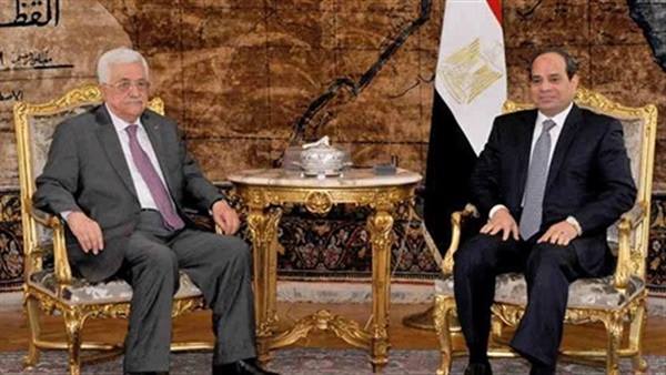 «السيسي» يدعو «أبومازن» لعقد قمة ثنائية تشاورية غدًا