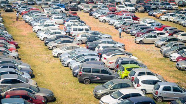 «الجمارك» تعرض 93 سيارة للبيع في مزاد علني.. الأربعاء المقبل