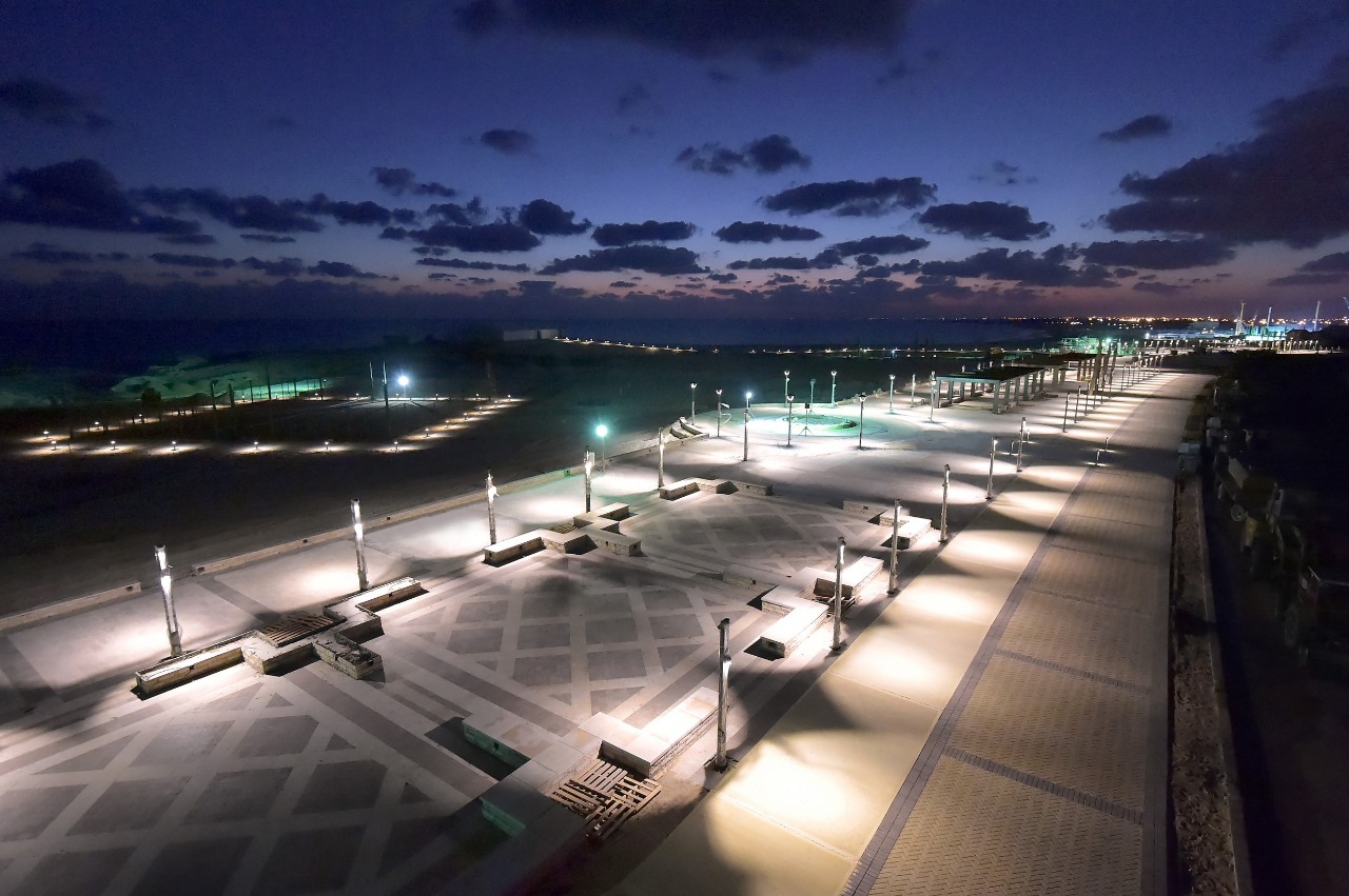 السيسى يضع حجر أساس مدينة العلمين الجديدة