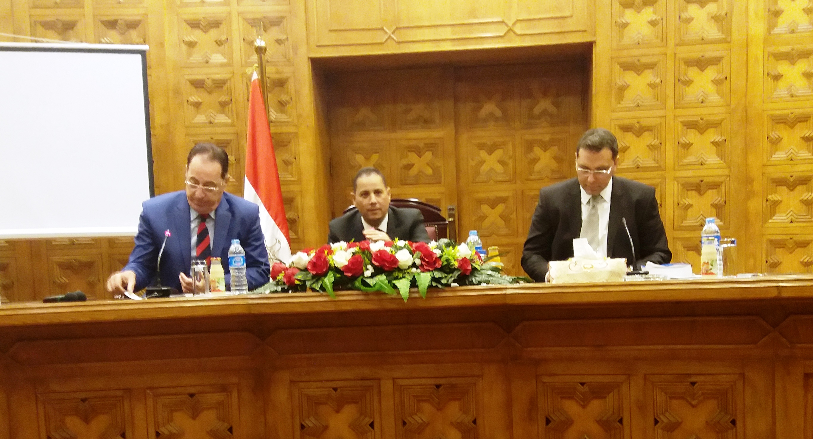 الرقابة تعرض استراتيجيتها للأنشطة المالية غير المصرفية بمؤتمر وزارة العدل