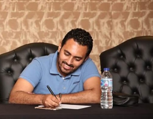 محمد علاء يكتب: طابور الكمبيوتر.. وراحة بال عياد