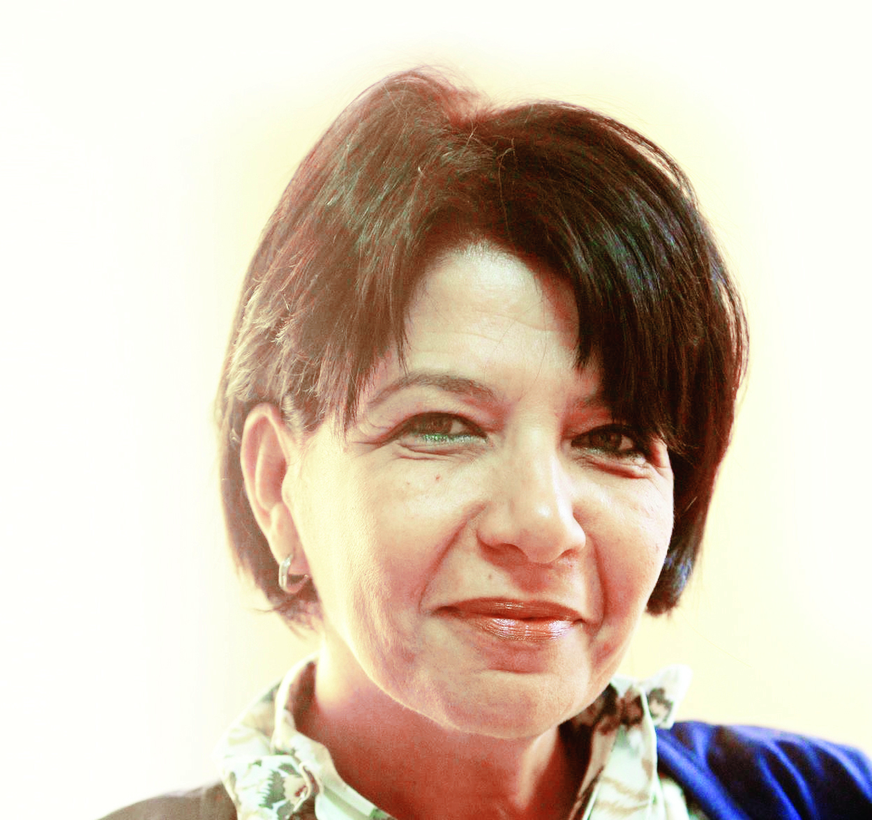 أميمة كمال تكتب: كل عقد وجريدة “البورصة” فى تقدم وازدهار