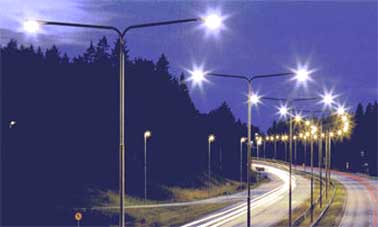 ” المالية” تصرف 1.5 مليار جنيه للمرحلتين الأولى والثانية بمشروع إنارة الشوارع