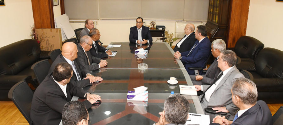 “الإسكان” تتلقى اقتراحات المطورين لتصدير العقار المصرى والشراكة فى الإسكان المتوسط