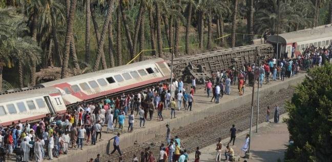 “وزير النقل” يحيل مسئولين بالسكة الحديد إلى النيابة الإدارية بسبب قطار البدرشين