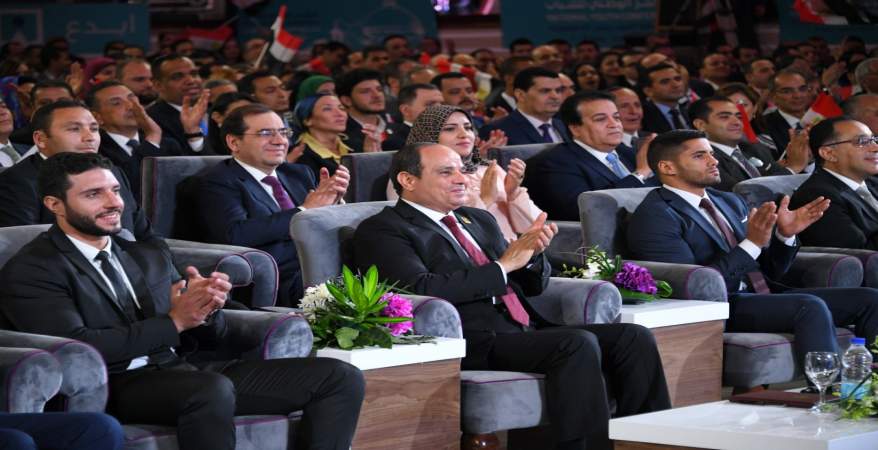 المؤتمر الوطنى للشباب يناقش تطوير قطاع الصحة ومشروع البنية المعلوماتية