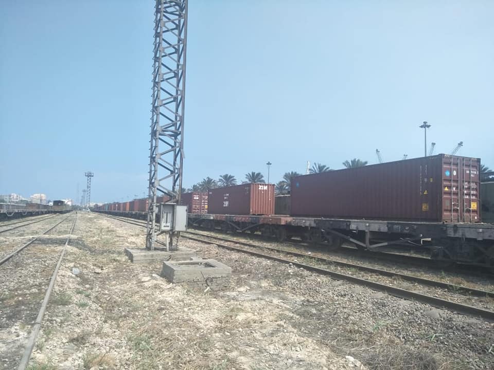 رحلات منتظمة لنقل الحاويات من الإسكندرية عبر السكك الحديدية