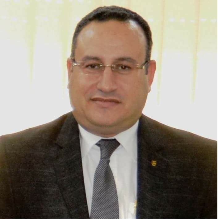 محافظ الإسكندرية يؤكد أهمية تضافر الجهود مع كافة المؤسسات