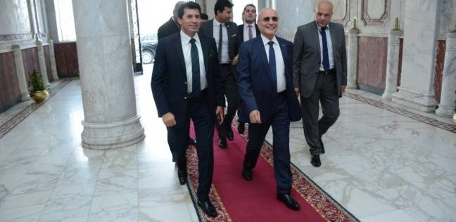 “فالكون” و”دومنيك” يتفقان مع “الرياضة” و”الإنتاج الحربى” على حجز تذاكر المباريات إلكترونيا