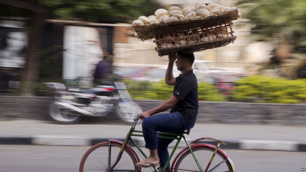 وزير الصحة الأسبق: 70% من الأطفال والسيدات الحوامل يعانون نقص «فيتامين د»