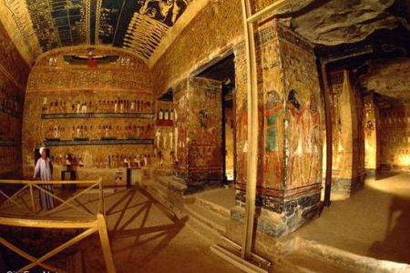 وزير الصحة الأسبق: 70% من الأطفال والسيدات الحوامل يعانون نقص «فيتامين د»