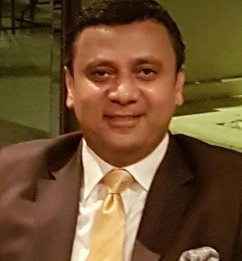 مصطفى رئيسًا لشعبة مراكز الاتصالات وأجهزة المحمول بتجارية الإسكندرية