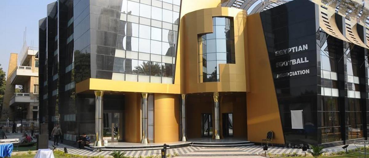 «اتحاد الكرة» يتلقى عرضين من «كابا» و «نيو بلانس» لرعاية المنتخبات