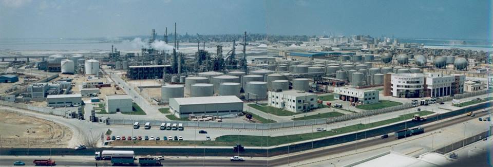 “أموك”… السير عكس التيار