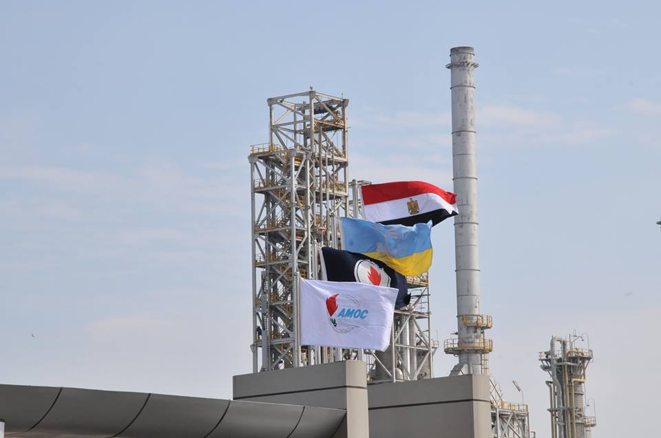 “أموك”… السير عكس التيار