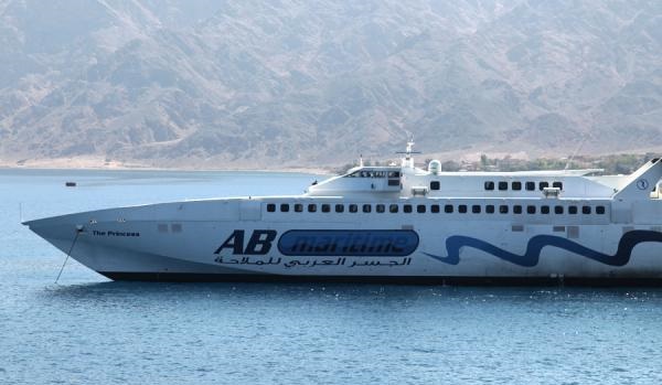 30% زيادة فى منقولات «الجسر العربى» من الشاحنات منذ بداية العام