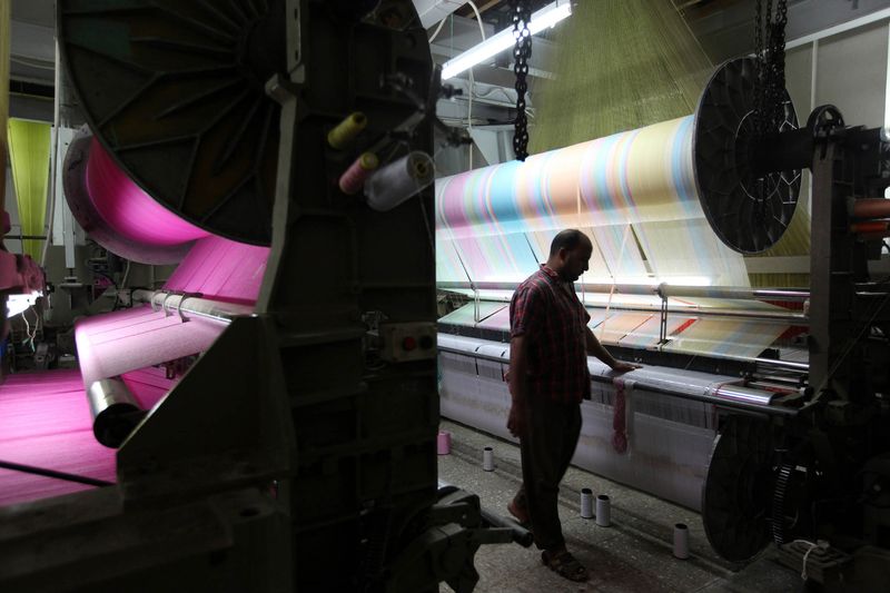 “النواب” يواصل الضغط … ويطالب “الوزراء” بتحديد مشترى “القطن”