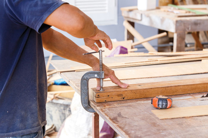 إعداد استراتيجية لتطوير صناعة “الأثاث” 