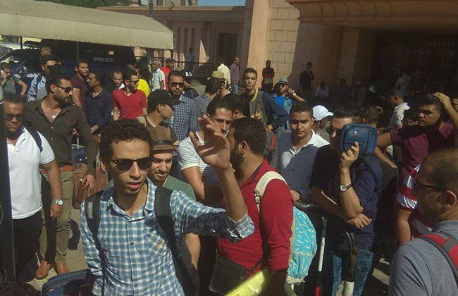 وصول أول أفواج قطار الشباب إلى أسوان