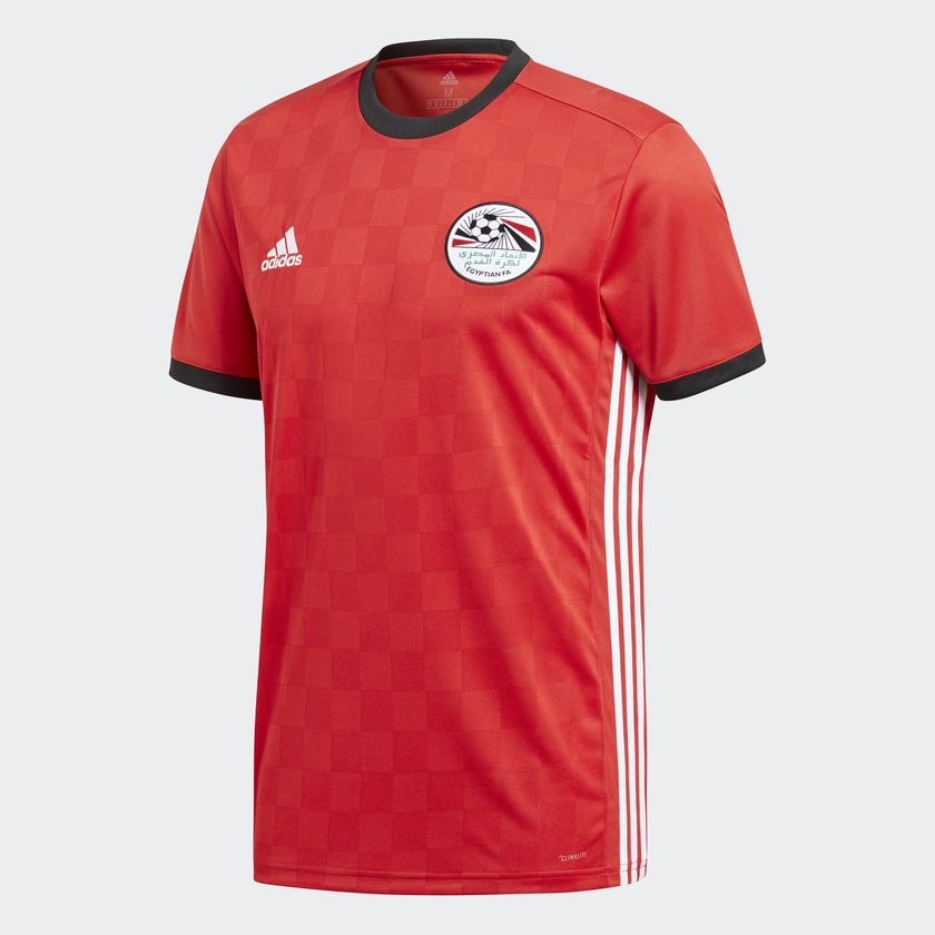 ضعف العوائد وغياب الجماهير يطردان رعاة التيشيرتات