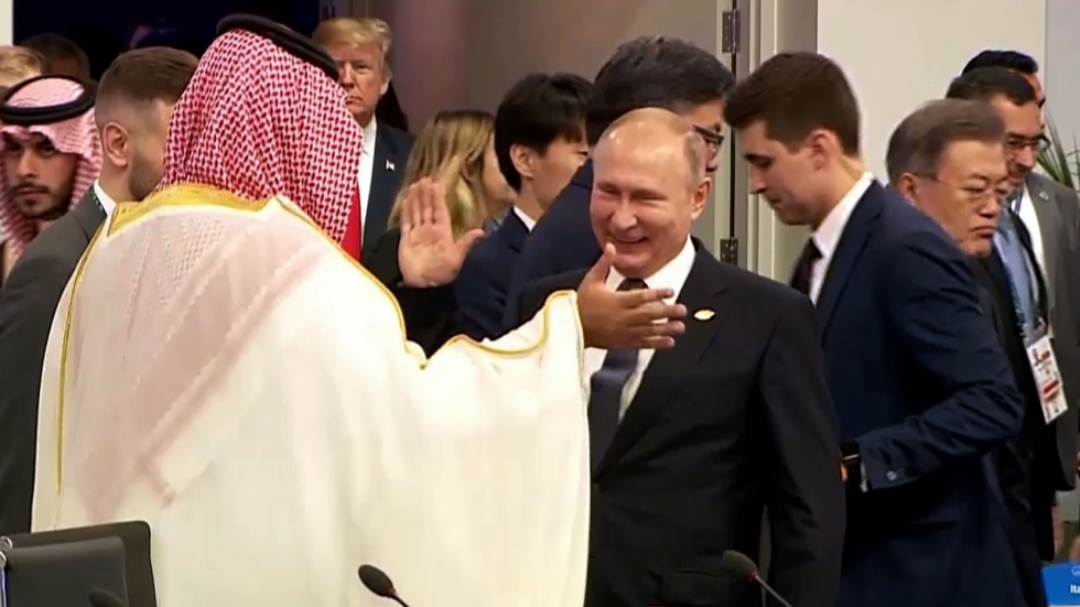 السعودية وروسيا يمهدان الطريق أمام إمكانية خفض إنتاج البترول فى 2019