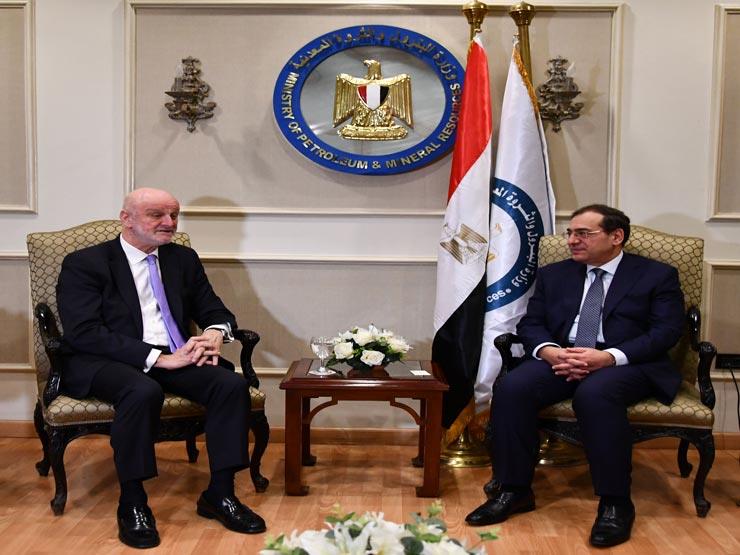 “الملا” يبحث مع سفير إسبانيا سبل دعم التعاون بقطاع البترول