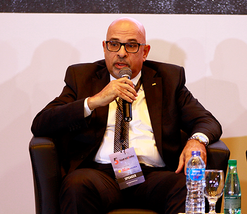 “فايق”: توافر نقاط الشحن العنصر الأهم لمنظومة السيارات الكهربائية