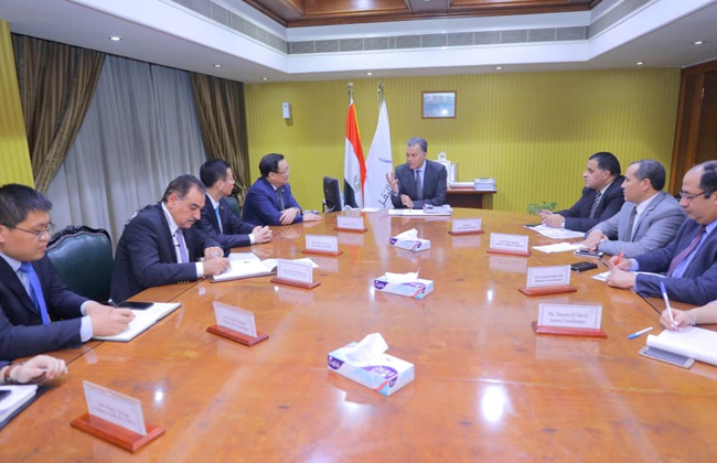 ” CCECC ” الصينية تبدى رغبتها للاستثمار فى مشروعات تطوير “السكك الحديدية”