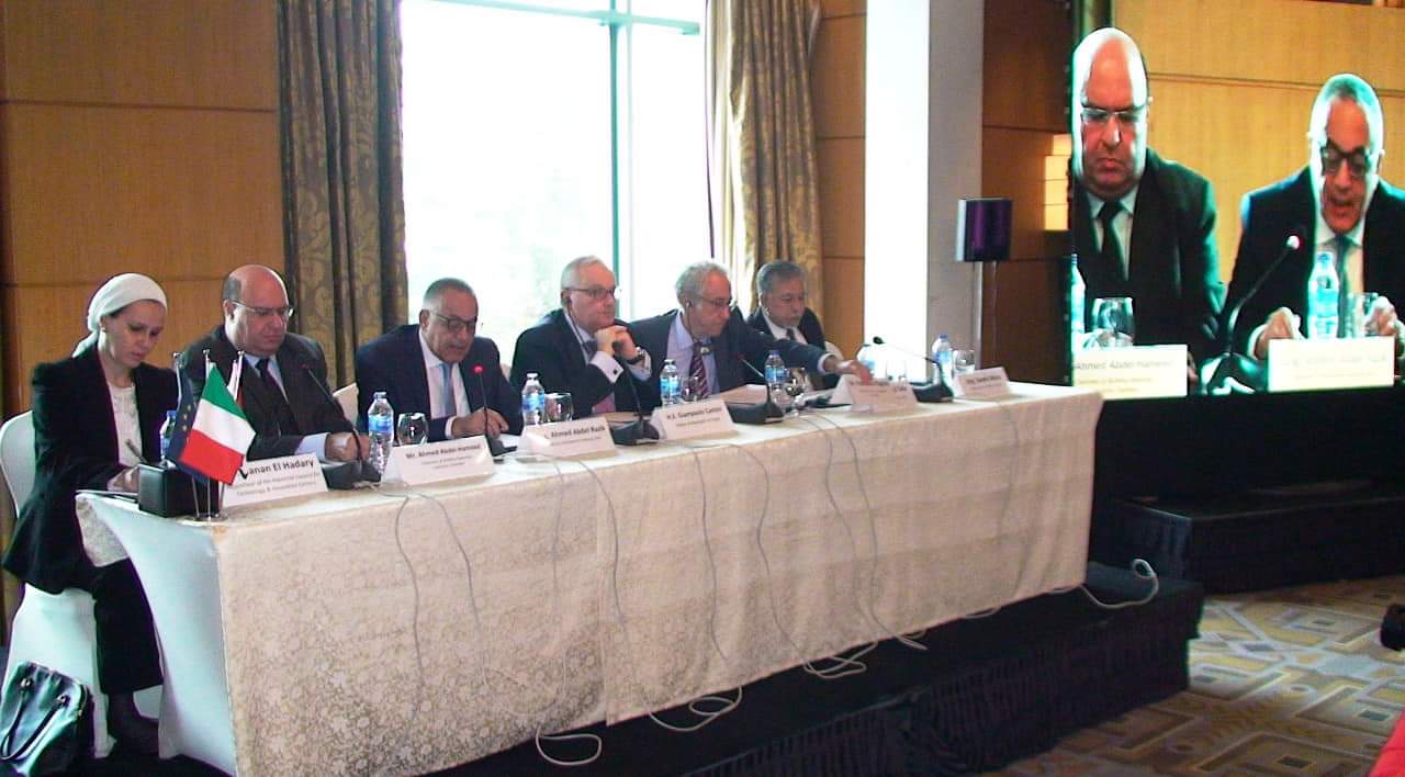 «عبدالرازق»: خطة طموحة لتطوير المنطقة الصناعية بشق الثعبان