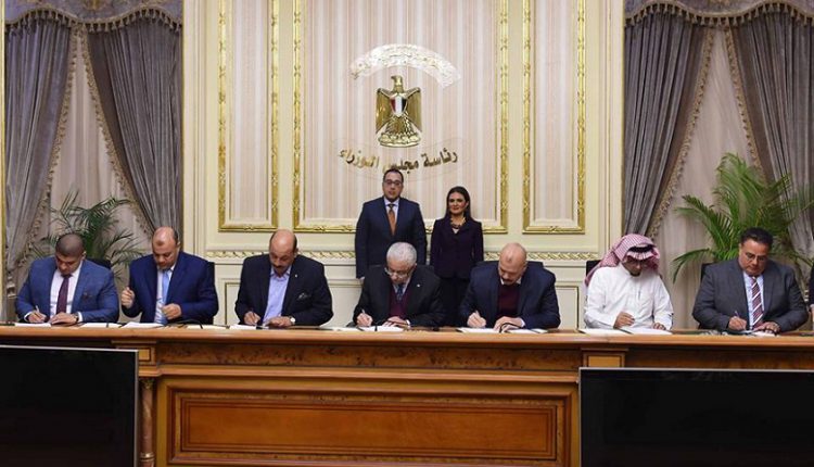 “التعليم” توقع مع 5 شركات لتنفيذ 24 مدرسة بنظام المشاركة