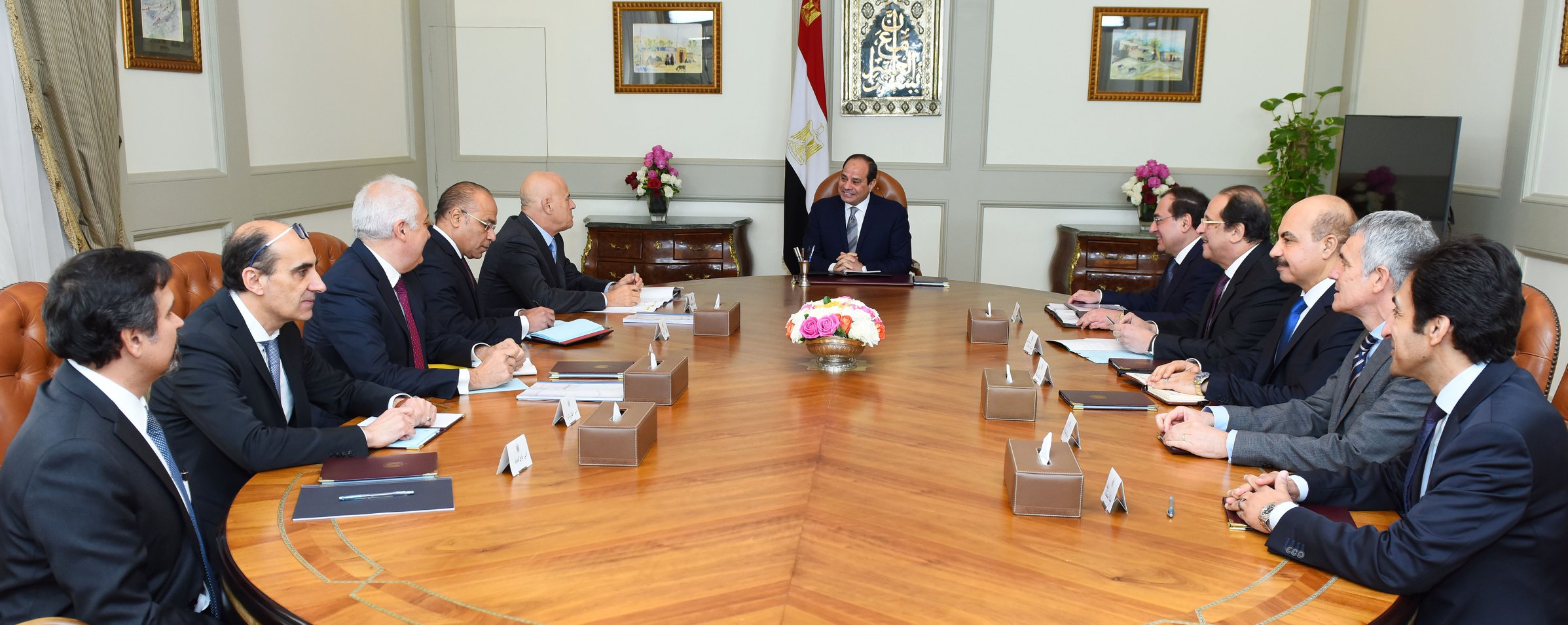 «السيسى» يبحث مع رئيس «إينى» تطور أعمالها فى حقل ظُهر