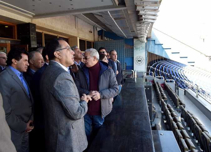 رئيس الوزراء يشدد على ضرورة الانتهاء من أعمال تطوير استاد القاهرة خلال 3 أشهر