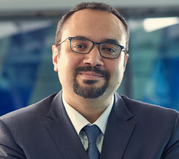 “مالك سلطان” يكتب: جبال الديون فى العالم