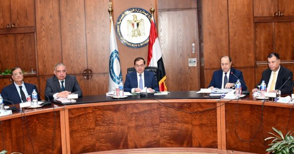 “الملا”: استثمار 8.5 مليار دولار في مجمع البتروكيماويات بالعلمين الجديدة