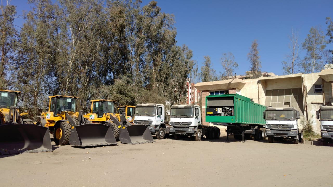 البيئة تدعم قنا وأسيوط بمعدات بـ1.23 مليون يورو لرفع كفاءة منظومة النظافة