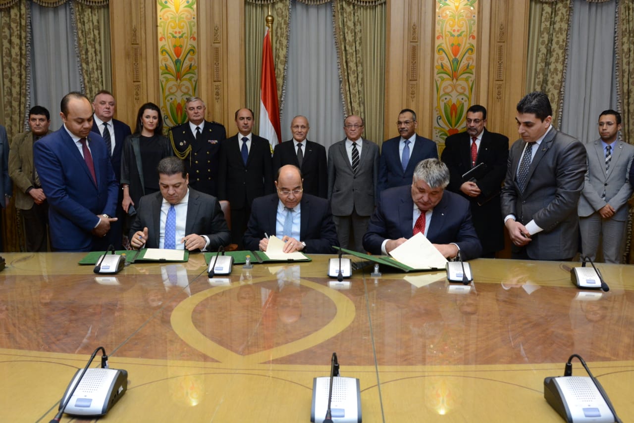 الإنتاج الحربي وفالكون يتعاونان مع شركة أوكرانية لتوطين تكنولوجيا تصفيح وتدريع السيارات