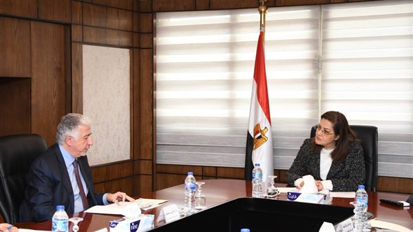 “السعيد” تبحث مع الرئيس التنفيذي للمؤسسة الإسلامية لتمويل التجارة سبل التعاون المشترك