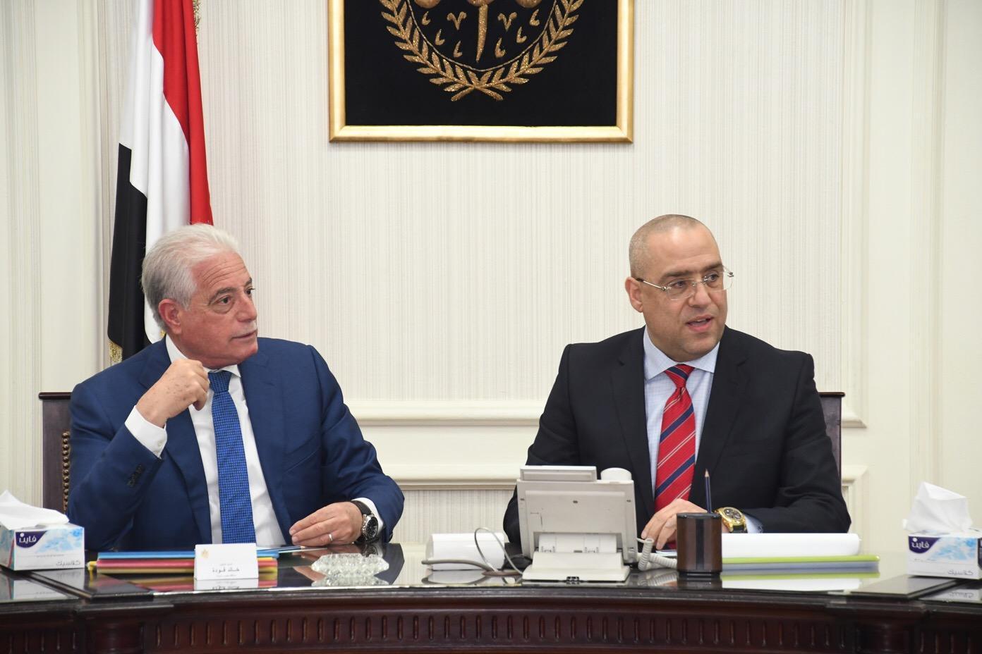 وزير الإسكان ومحافظ جنوب سيناء يتابعان مشروعات تطوير المناطق غير الآمنة