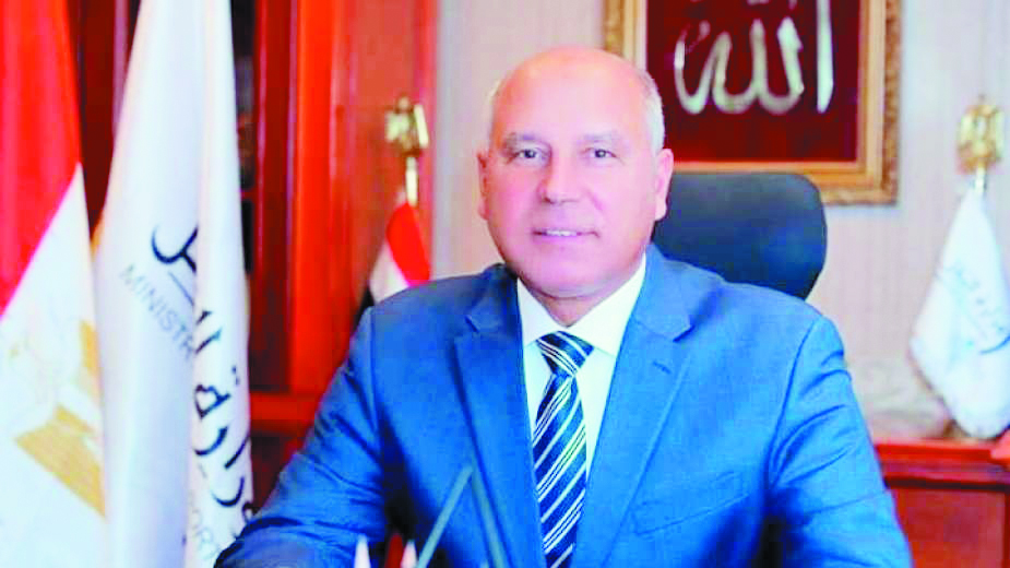 «الوزير» يعيّن نادر سمير رئيساً لـ«الطرق والكبارى» و«ترك» لـ«القابضة»