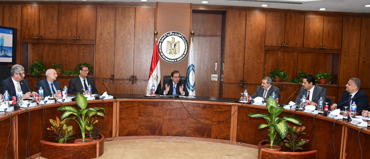 “البترول”: توصيل الغاز الطبيعي إلى 1.2 مليون منزل بنهاية العام المالي الحالي