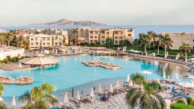 «كوليرز»: 18% نمواً متوقعاً لعائد فنادق 4 مدن مصرية العام الجارى