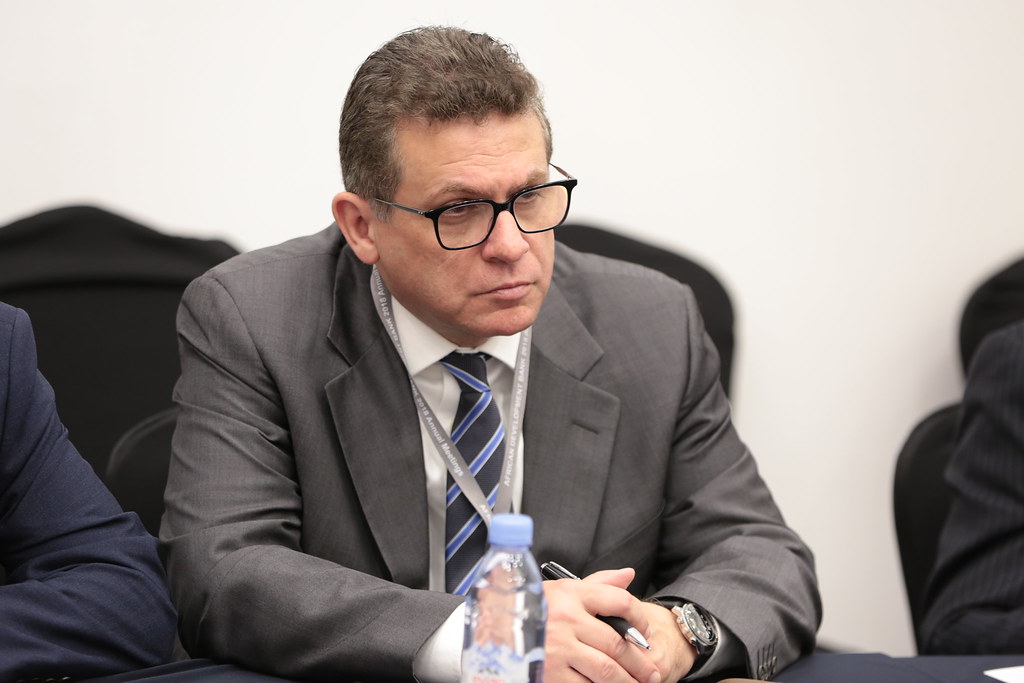 «الأفريقى للتنمية» يدرس تمويل مشروع للطاقة فى مصر بـ 300 مليون دولار