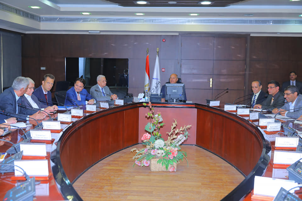 النقل توقع عقود مونوريل العاصمة الإدارية الجديدة و6 أكتوبر الشهر الجارى