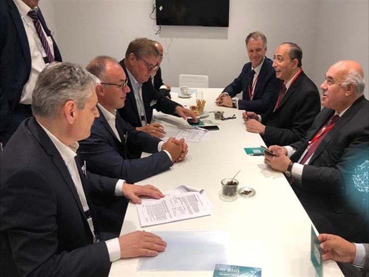 “قطاع الأعمال”: توقيع عقود الدفعة الأولى من الماكينات الحديثة لشركات الغزل بقيمة 270 مليون دولار